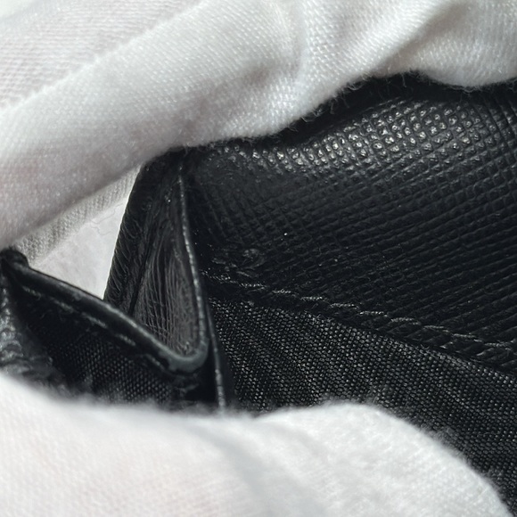 Authenticated PRADA Unisex Saffiano Leather Bi-Fold Bi-color Wallet- Black/White - Picture 10 of 16